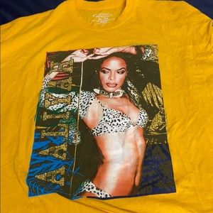 Graphic t-shirt